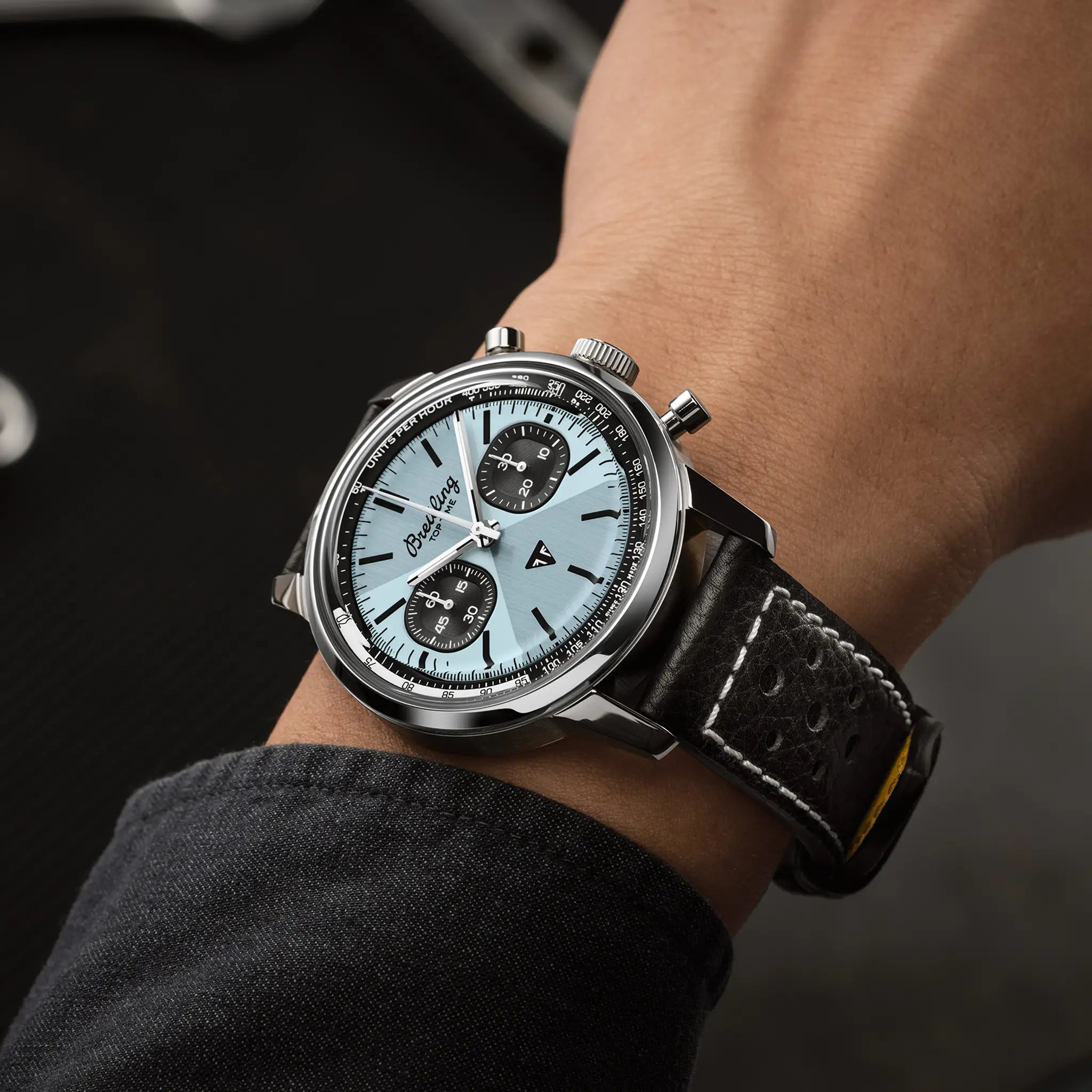 Breitling Top Time B01 Triumph 41mm AB01764A1C1X1 - Image 4