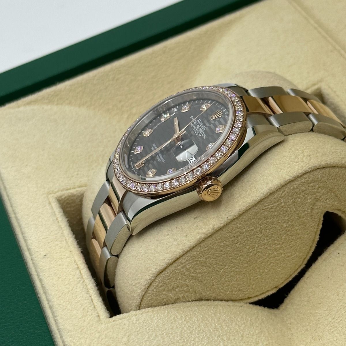 Rolex Datejust 36mm 126281 Slate Fluted Motif Diamond Dial Diamond Bezel and Oyster Bracelet - Image 11