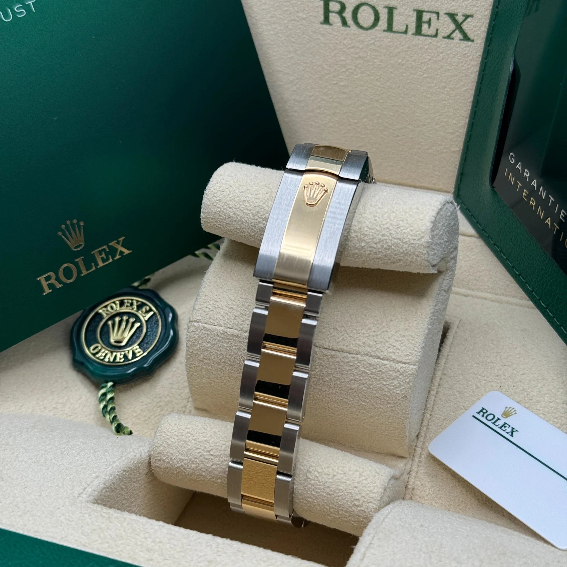 Rolex Datejust m278273-0013/0014 31mm Champagne Dial Stainless Steel and Yellow Gold Oyster Watch - Image 16