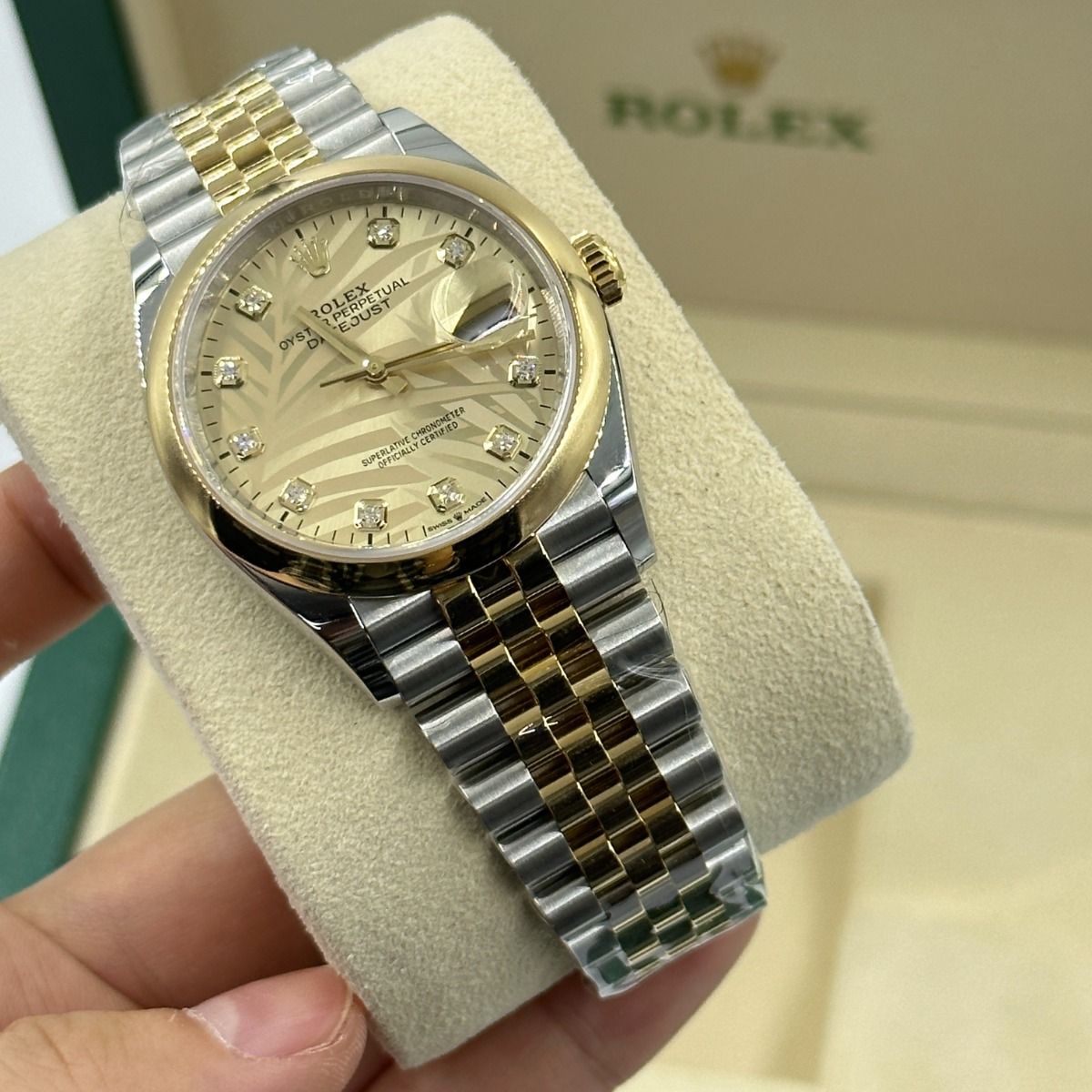 Rolex Datejust 36mm 126203 Golden Fluted Dial Domed Bezel Oyster Bracelet - Image 6