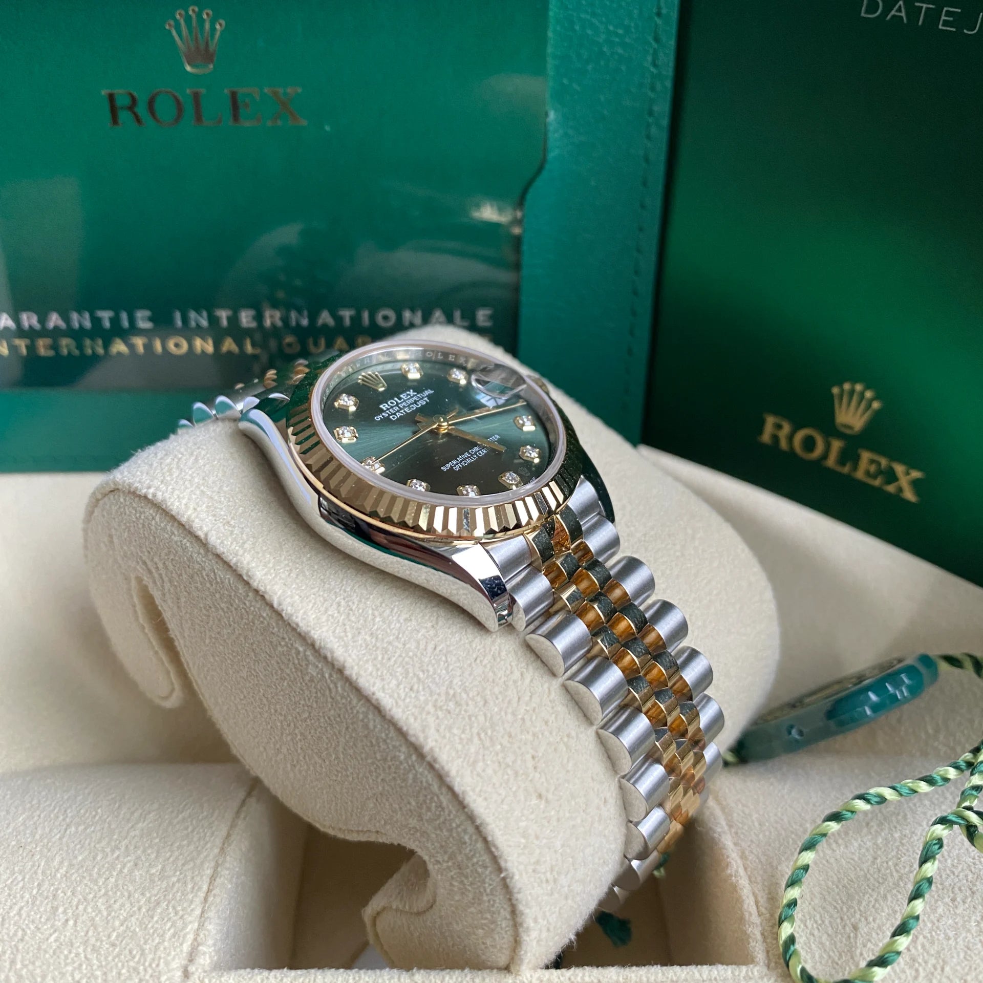 Rolex Datejust m278273-0029/0030 31mm Olive Green Dial Stainless Steel and Yellow Gold Oyster Watch - Image 9