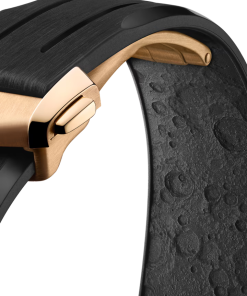 Alternative view of Omega Speedmaster Moonwatch Professional Co-Axial Master Chronometer 42mm 310.62.42.50.99.001