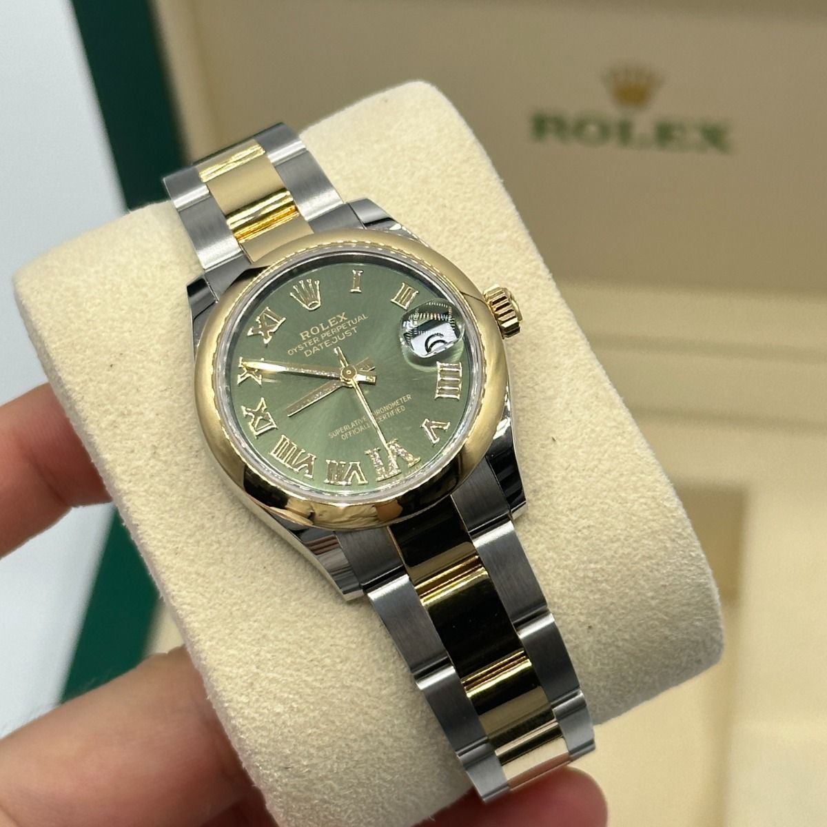 Rolex Datejust m278243-0015/0016 31mm Olive Green Dial Yellow Rolesor Oyster Watch - Image 5