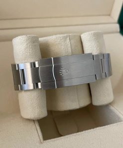 Alternative view of Rolex Oyster-Perpetual 124300-0007 41mm