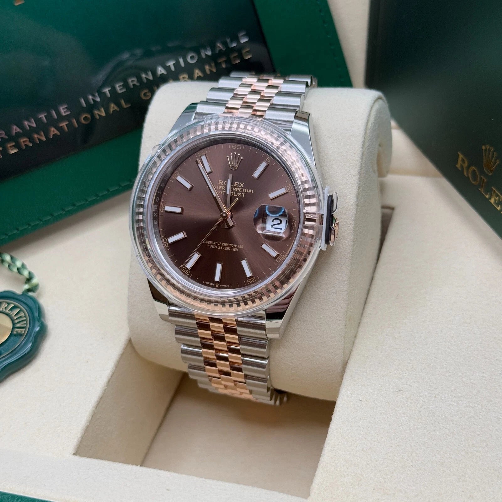 Rolex Datejust 41mm 126331 Chocolate Index Jubilee Steel and Everose Gold Watch - Image 3