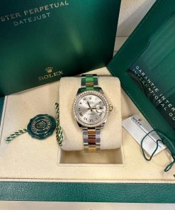 Alternative view of Rolex Lady-Datejust 28mm 279383RBR Silver Roman Dial Yellow Rolesor Oyster Bracelet