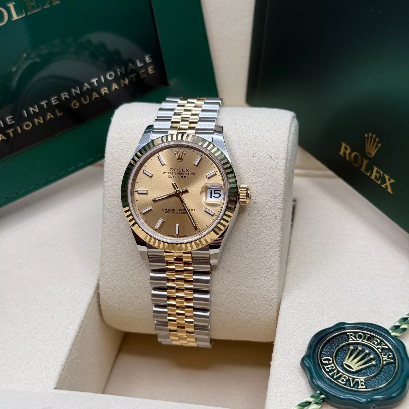 Rolex Datejust m278273-0013/0014 31mm Champagne Dial Stainless Steel and Yellow Gold Oyster Watch - Image 7