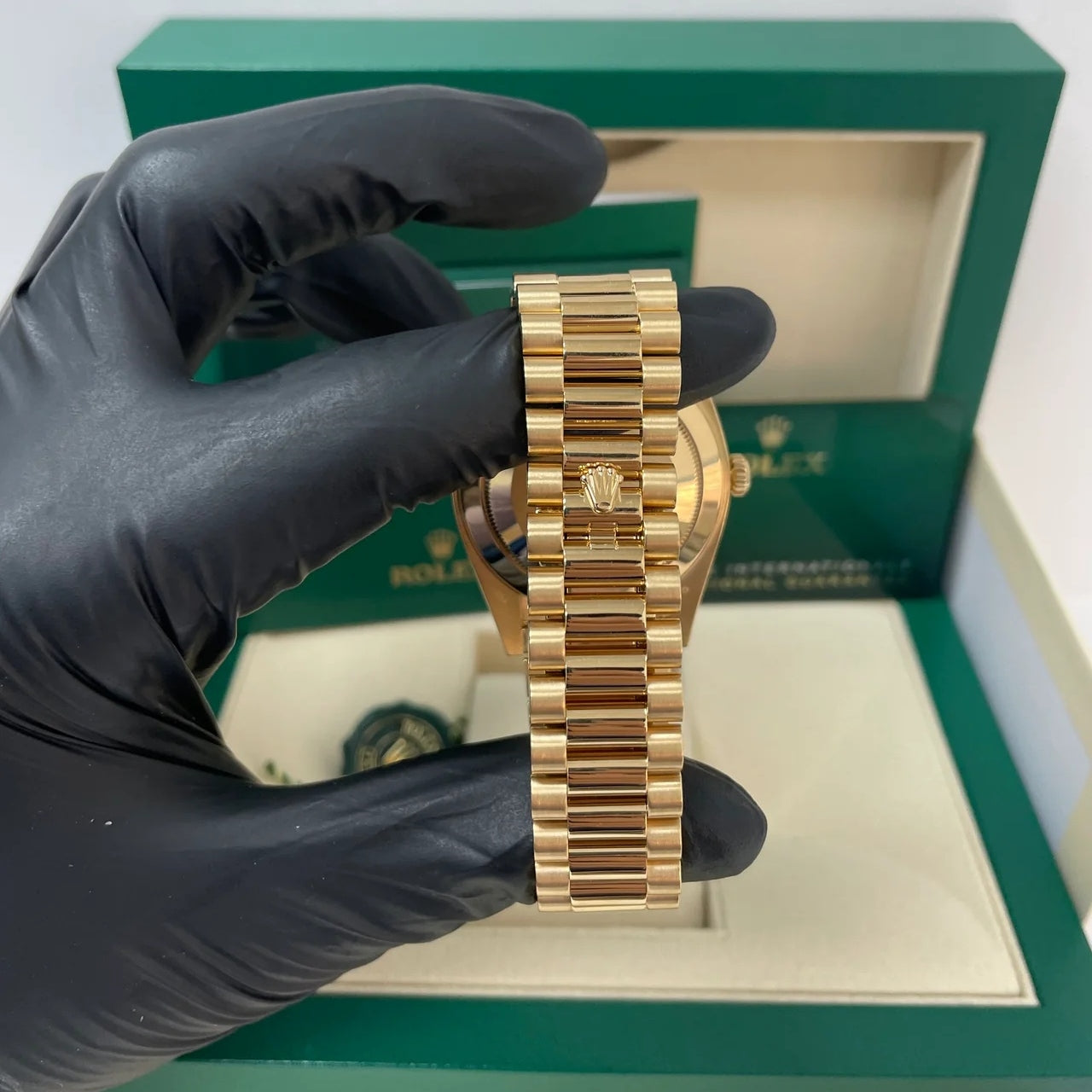 Rolex Day-Date 40mm Champaign Dial and Diamond Bezel Yellow Gold President Bracelet 228348RBR-0008 - Image 6
