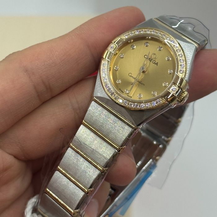 Omega Constellation Ladies' Selection 25mm steel �?yellow gold on steel �?yellow gold 131.25.25.60.58.001 - Image 13