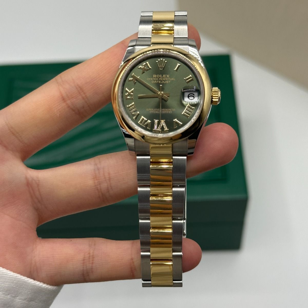 Rolex Datejust m278243-0015/0016 31mm Olive Green Dial Yellow Rolesor Oyster Watch - Image 6