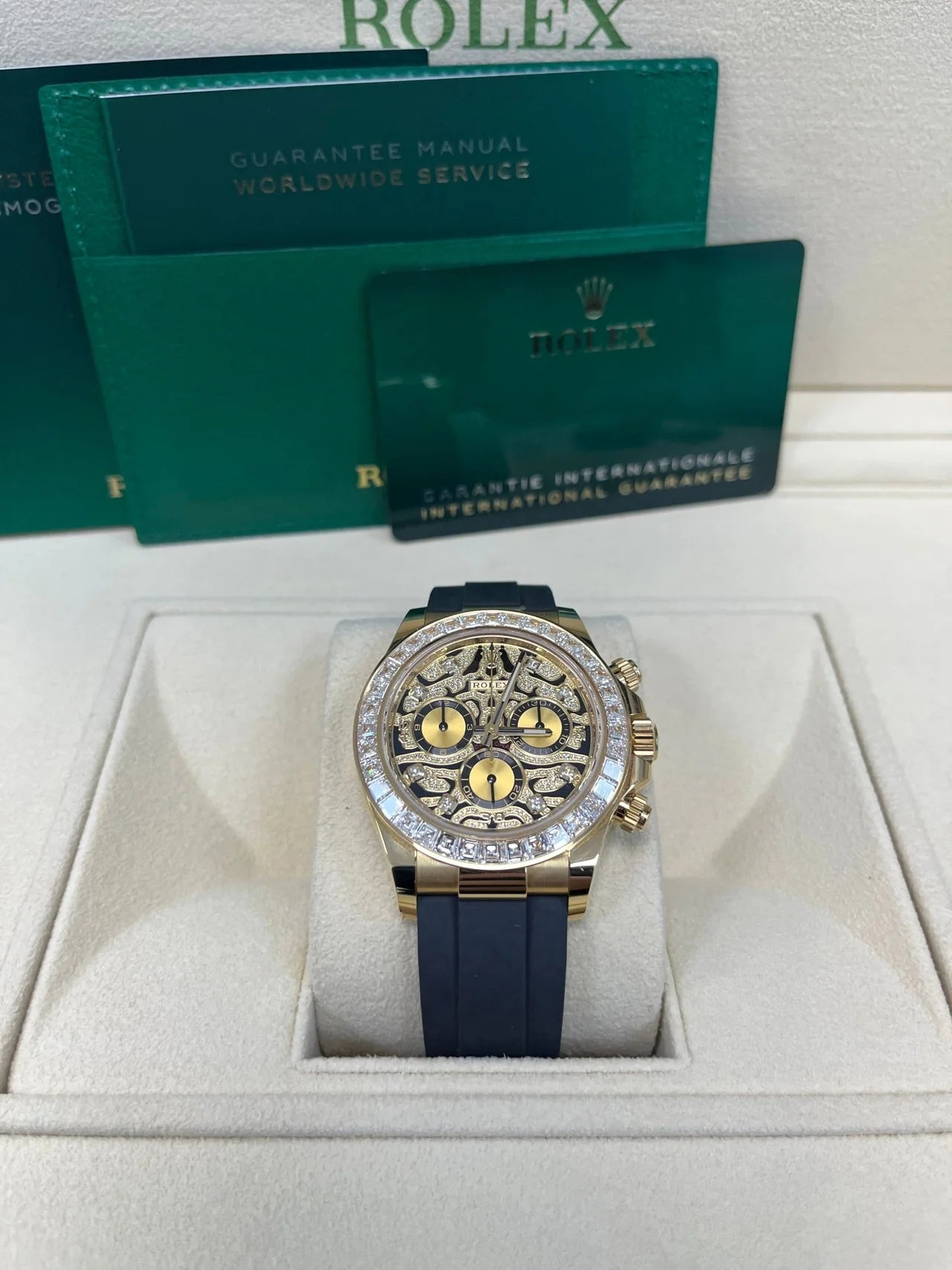 Rolex Cosmograph Daytona M116588TBR 40mm - Image 9