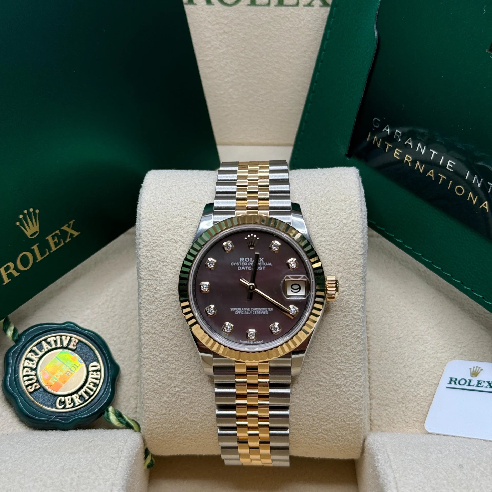 Rolex Datejust m278273-0023/0024 31mm Black Mother-of-Pearl Dial Stainless Steel and Yellow Gold Oyster Watch - Image 17