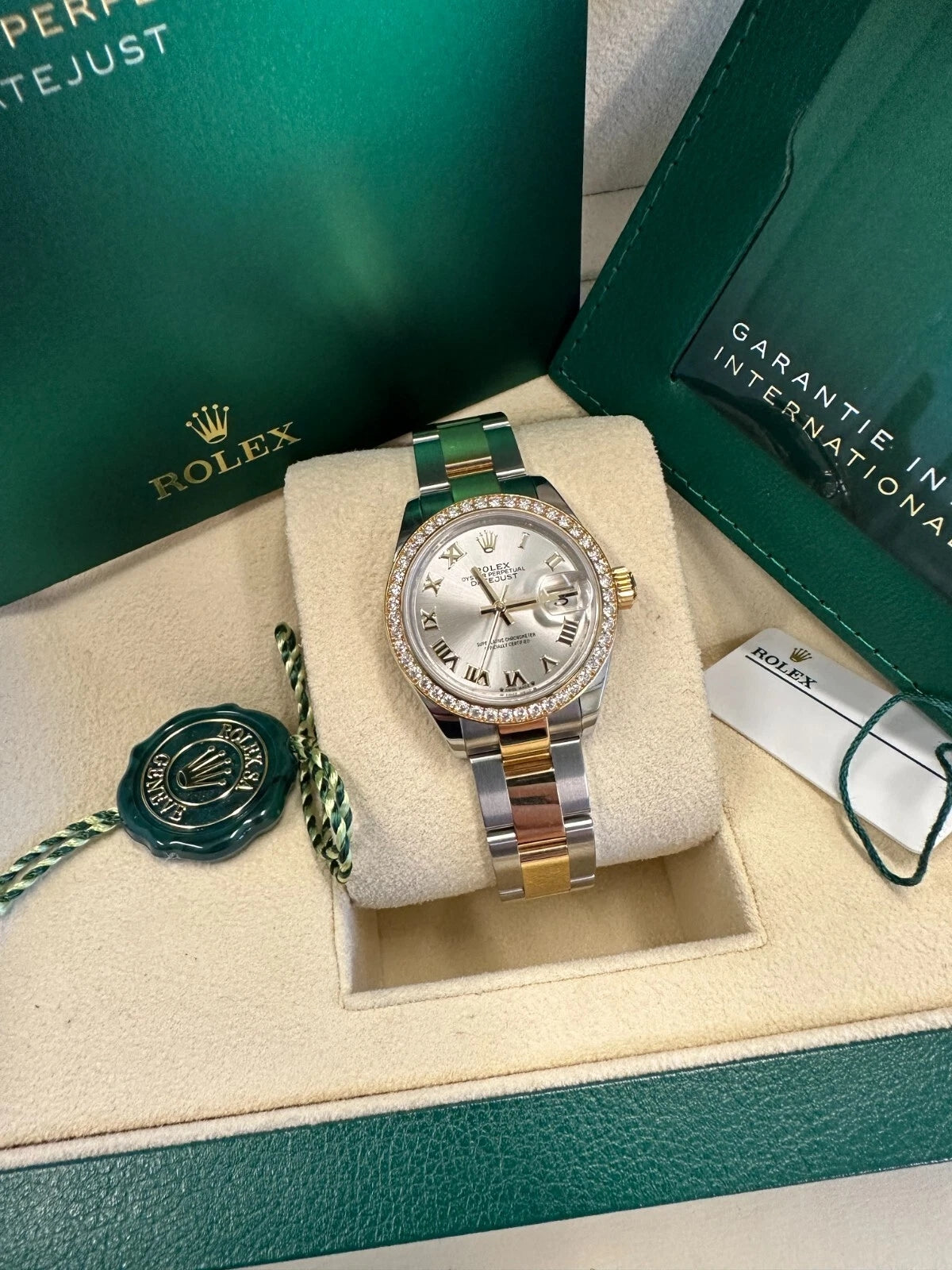 Rolex Lady-Datejust 28mm 279383RBR Silver Roman Dial Yellow Rolesor Oyster Bracelet - Image 7