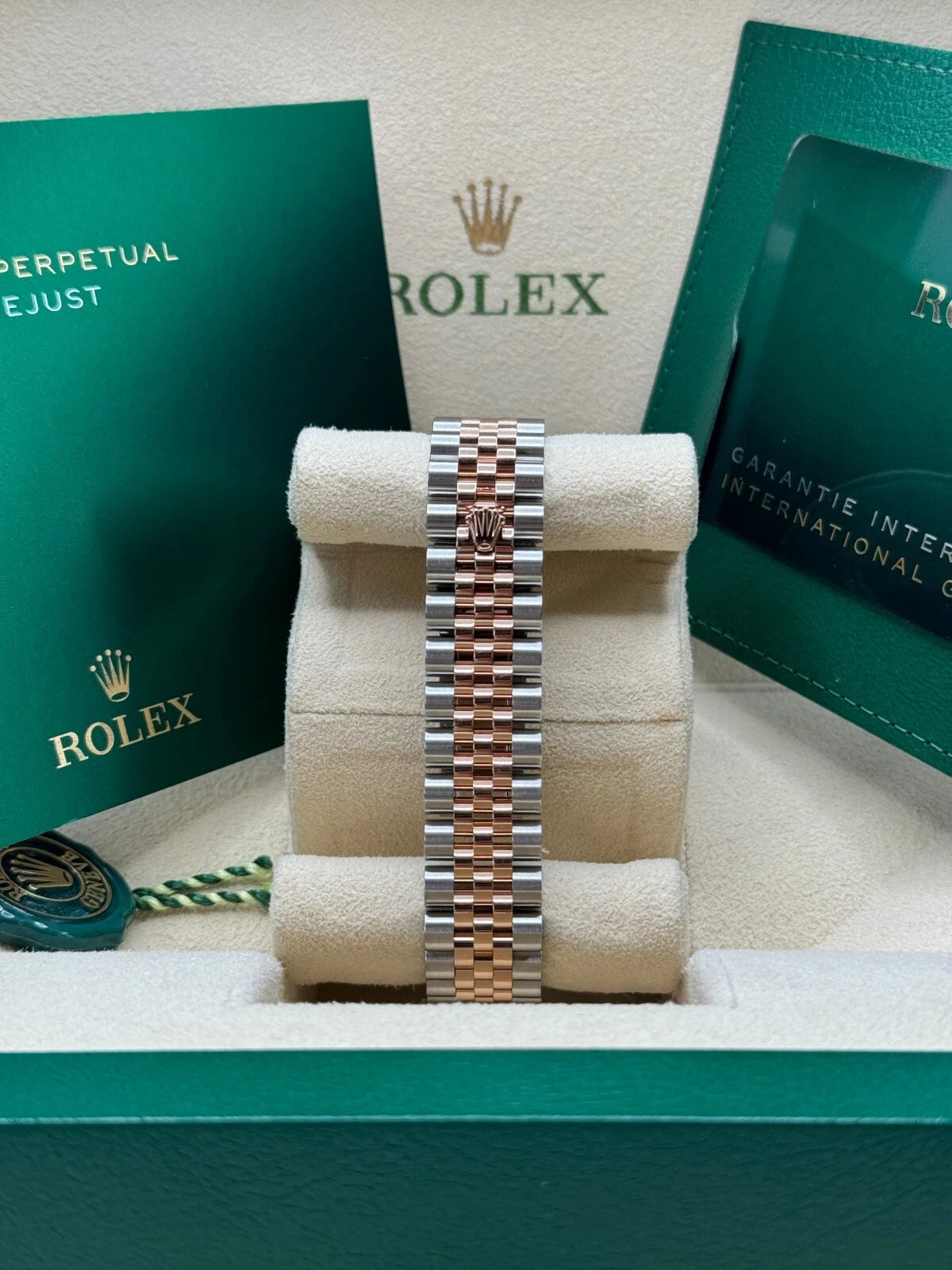 Rolex Datejust m278271-0031/0032 Silver Floral Motif 31mm Dial Oyster Bracelet Watch - Image 8