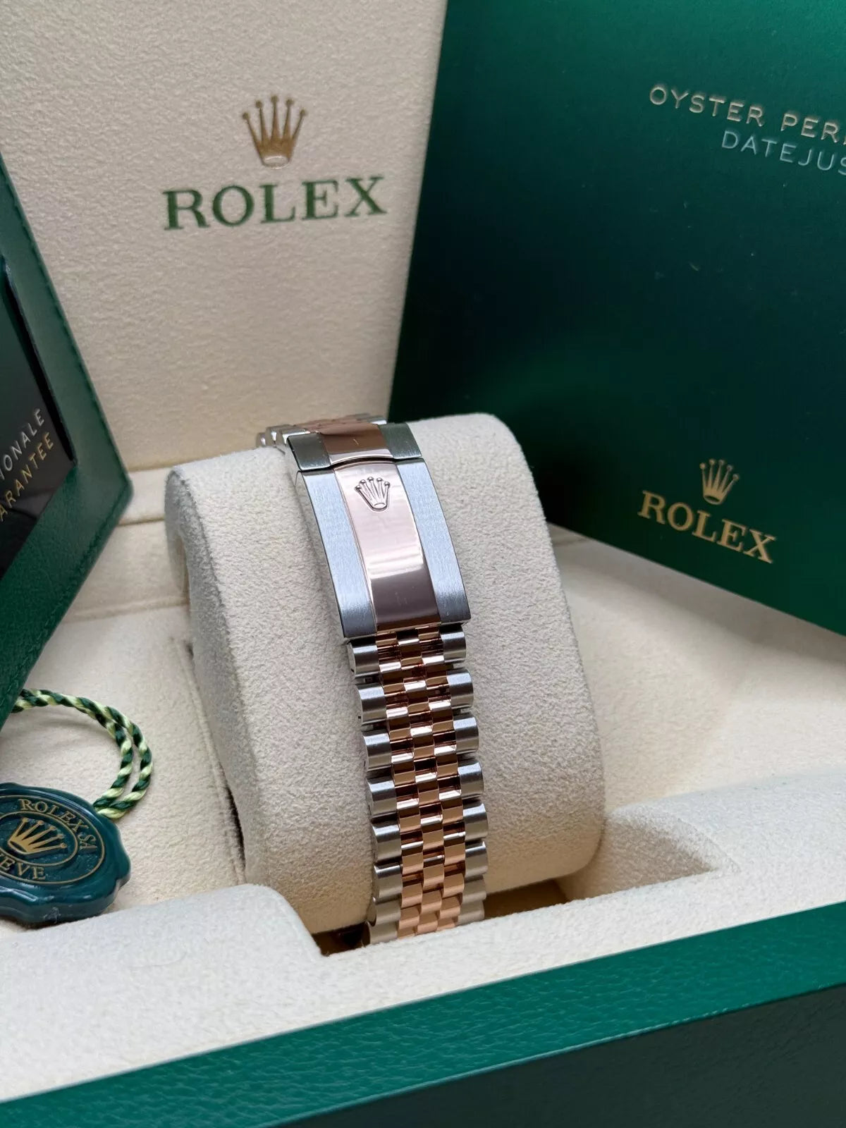 Rolex Datejust 36mm 126281 Silver Palm Motif Diamond Dial Oyster Bracelet - Image 9