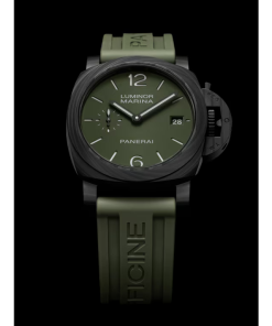 Alternative view of Panerai  Luminor Quaranta Carbotech�?40mm PAM01526