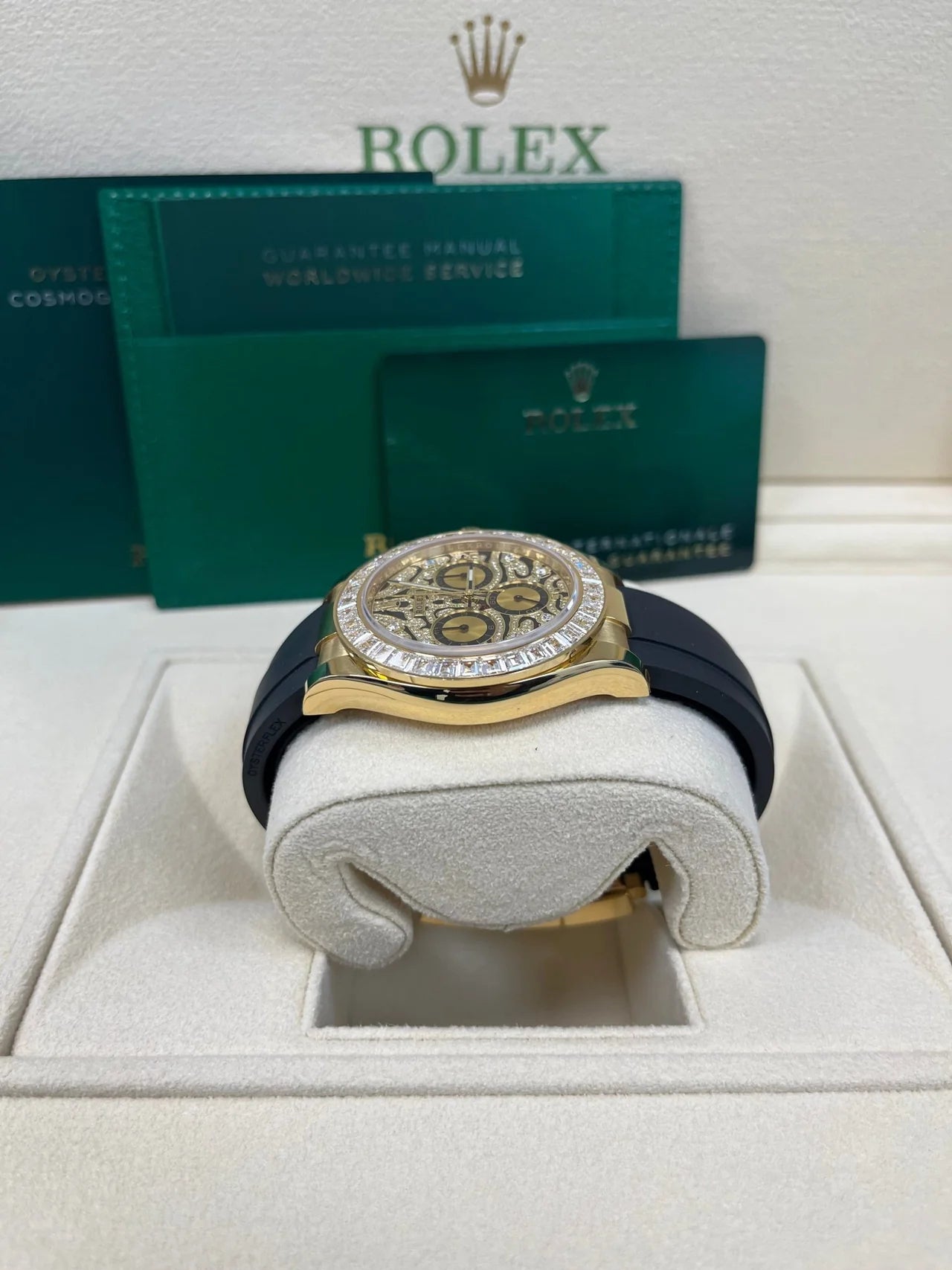 Rolex Cosmograph Daytona M116588TBR 40mm - Image 3