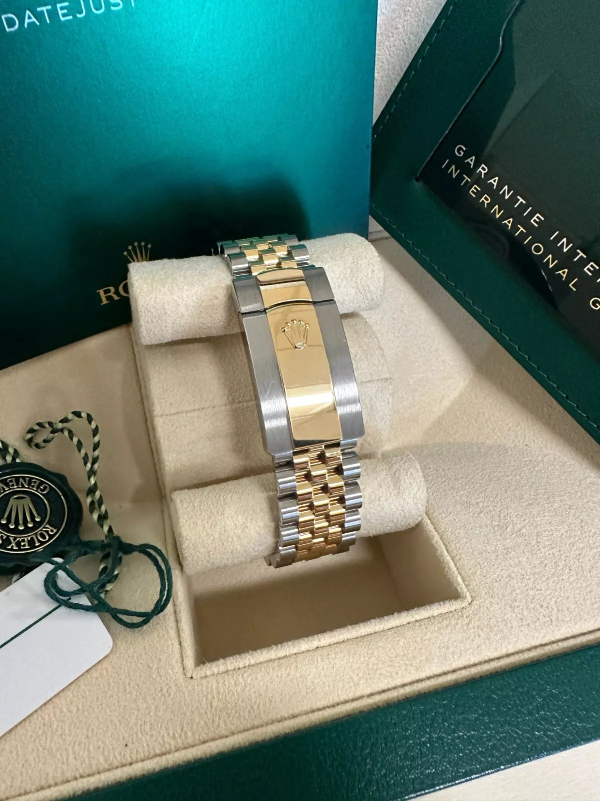 Rolex Datejust 36mm 126233 Champagne Palm Motif Diamond Dial and Jubilee Bracelet Watch - Image 7