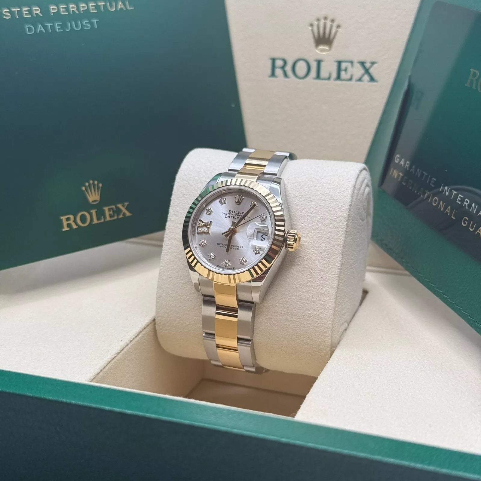 Rolex Lady-Datejust 28mm 279173 Silver Diamond Dial Oyster Bracelet - Image 4